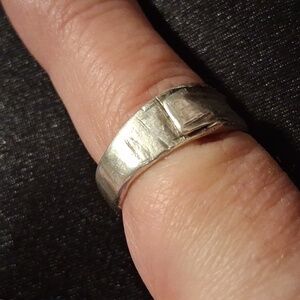 Fine R.E.MEAD Sloid Sterling Silver Spoon Ring Textured Band Ring. Sz 8 Unisex